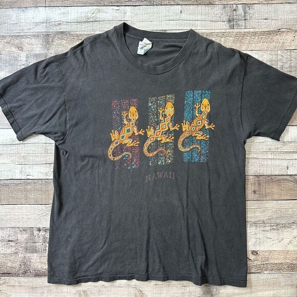 VTG 90s Hawaii Aloha Gecko Vacation Aztec Black Beach Hands Beefy Tshirt | XL - Picture 1 of 6